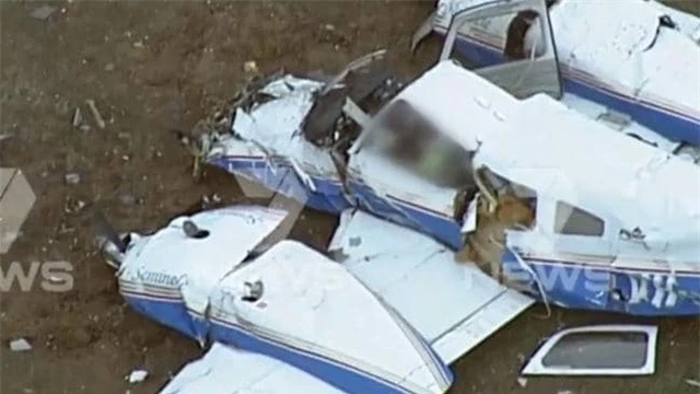 Hai máy bay Australia đâm nhau trên không, 4 người thiệt mạng - 5