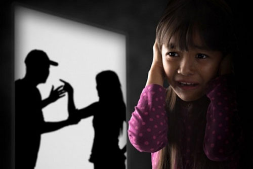 'Anh gọi meo meo, chứ có phải mẹ đâu' và những ký ức về người cha vũ phu