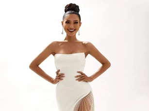 Bộ ảnh mới của Hoài Sa trước thềm Miss International Queen 2020: Thần thái, sắc vóc đúng chuẩn Hoa hậu đây rồi!