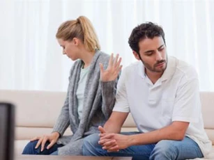 Chồng khó chịu khi bị bố vợ sai thịt gà