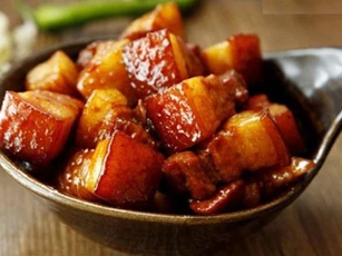 Kho thịt kiểu này vừa mất chất lại dễ gây ung thư mà nhiều người Việt mắc phải