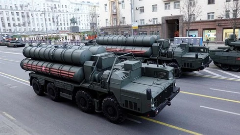 Không loại trừ khả năng Iran sẽ mua hệ thống phòng không S-400 của Nga. (Ảnh: Reuters)