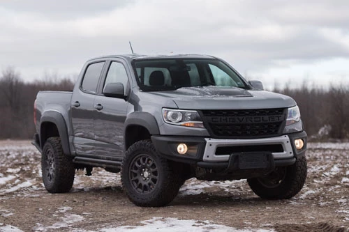 2. Chevrolet Colorado ZR2 2020 (giá khởi điểm: 44.095 USD).