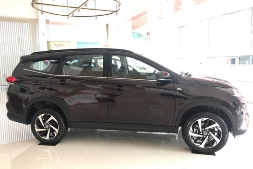 Toyota Rush giảm giá mạnh, ‘quyết đấu’ với Mitsubishi Xpander