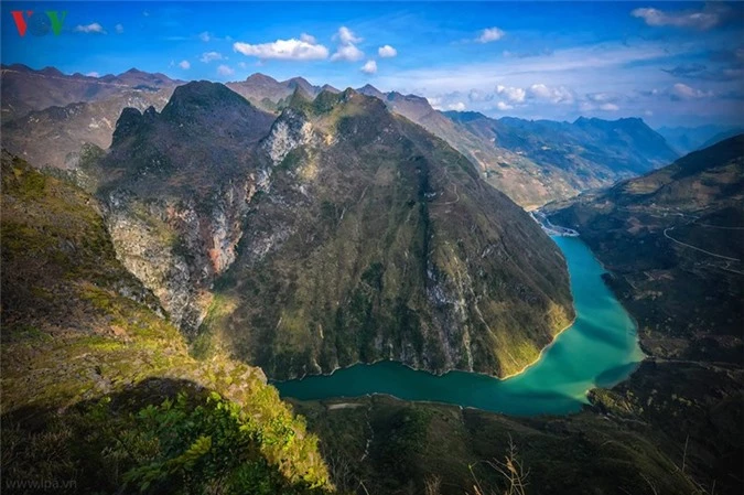 ve dep hung vi va nen tho cua cao nguyen da ha giang hinh 9