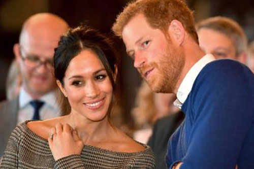 Xúi giục Harry rời bỏ Cung điện, Meghan còn bắt chồng làm điều này để mau chóng hòa nhập với giới showbiz