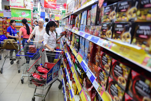 Nhiều siêu thị tăng nguồn cung hàng để ổn định giá cả mùa dịch