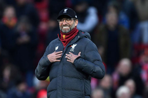 Fan nhí MU gửi thư đến HLV Klopp xin Liverpool... đừng thắng nữa, và bất ngờ nhận được hồi âm