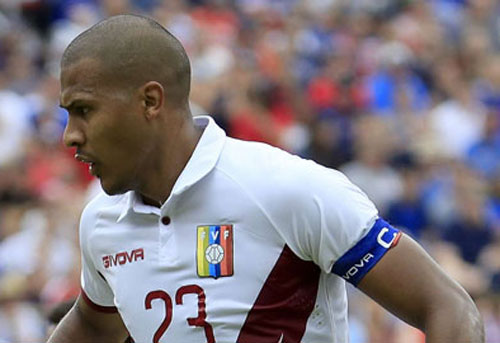 Thêm một chân sút "hạng lông" ở Trung Quốc tiết lộ được M.U ve vãn