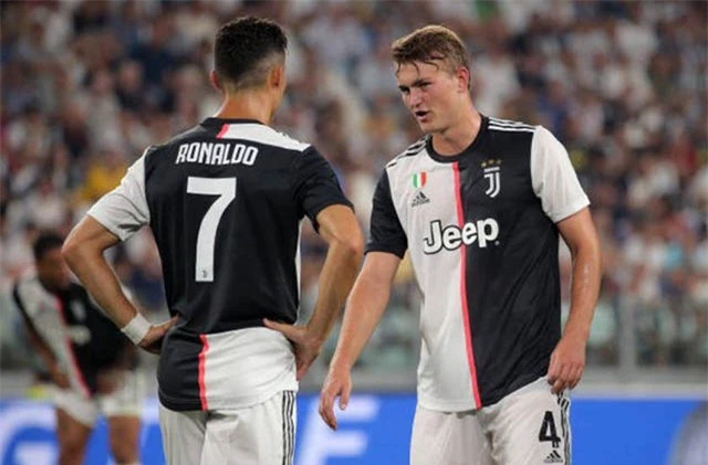 De Ligt bây giờ là đồng đội của Ronaldo ở Juventus