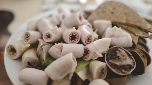 Ăn kiểu này lòng lợn thành 'thuốc độc', biết mà tránh cho xa kẻo 'hối không kịp'