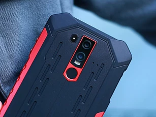 Smartphone ‘nồi đồng cối đá’, RAM 6 GB, pin 5.000 mAh, giá gần 8 triệu đồng