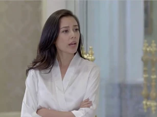 Nửa đêm nghe tiếng nước chảy róc rách, con dâu vội mò mẫm vào xem thì há hốc ngạc nhiên với cảnh tượng trước mắt