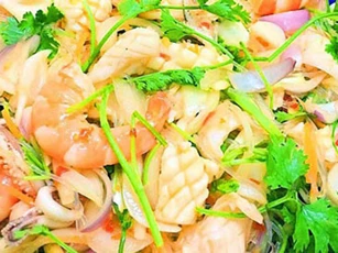 Clip: Cách làm nộm hải sản “ngon khó cưỡng”