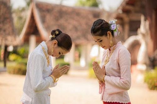 Nửa đời về sau, hãy học cách cúi mình và trở nên bình thản: Đọc thôi cũng thấy nhẹ lòng