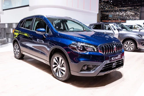 3. Suzuki SX4 S-Cross (giá khởi điểm: 10.169 bảng).