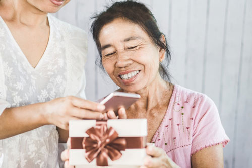 Bà mẹ vợ quá quắt, nhiều yêu sách