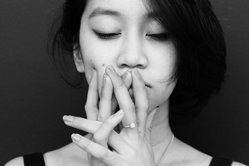 Cơn say nắng 'nghiêm túc' của người đàn bà cô đơn