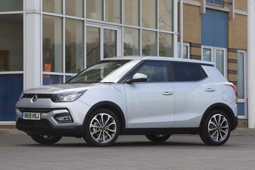 5. SsangYong Tivoli (giá khởi điểm: 12.533 bảng).