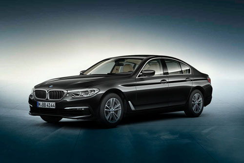 Chi tiết BMW 530i Sport, giá chỉ 1,8 tỷ đồng