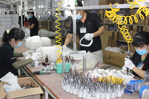 Doanh nghiệp 'ngồi trên đống lửa' chờ giãn, giảm thuế