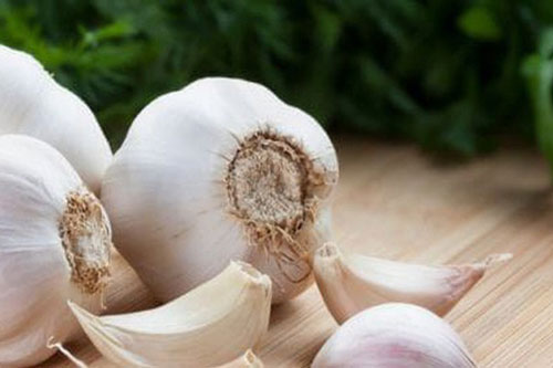 Điều gì sẽ xảy ra nếu bạn ăn tỏi hàng ngày?