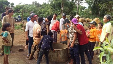 Giếng nước của gia đình anh Pyin (Gia Lai) đột nhiên hóa sôi 70 độ gây xôn xao