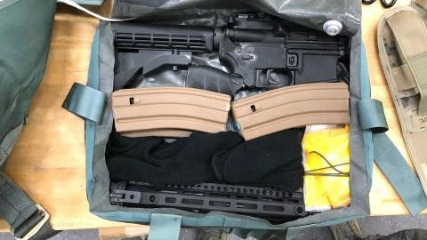 Khẩu GAU-5/A carbine có thể gấp gọn phía sau ghế phóng dù của phi công. Khẩu GAU-5/A carbine có thể gấp gọn phía sau ghế phóng dù của phi công.
