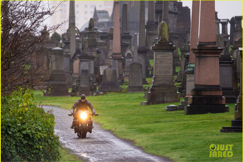 Lộ tạo hình của Batman mới Robert Pattinson