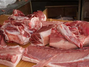 Thấy thịt lợn có 7 dấu hiệu này tuyệt đối không nên mua kẻo vừa mất tiền lại rước bệnh vào người