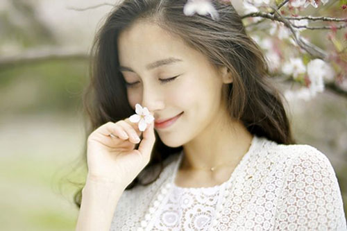 Cuộc đời sẽ không vì bạn là phụ nữ mà 'thương hoa tiếc ngọc', vì vậy hãy 'khắc cốt ghi tâm' điều này