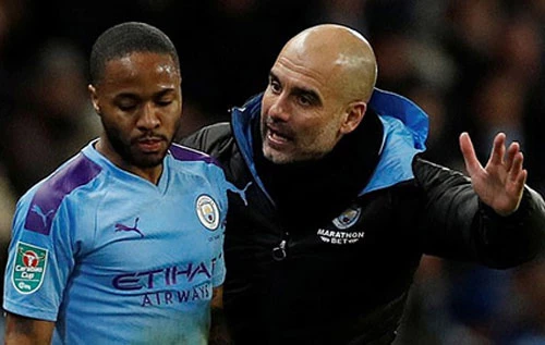 HLV Pep Guardiola lo ngại nhiều ngôi sao của Man City sẽ ra đi.