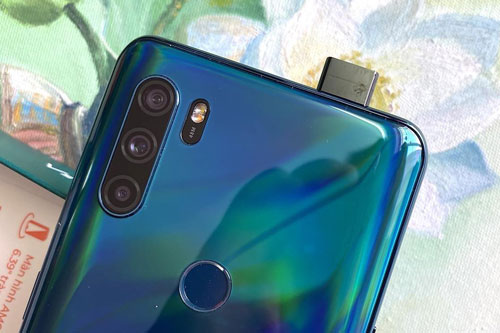 Vsmart Active 3 giảm giá sốc, 'đe nẹt' Xiaomi Redmi Note 8, Realme 5