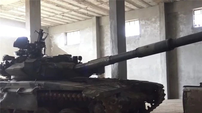phien quan syria su dung xe tang t-90 trong giao tranh o aleppo hinh 1
