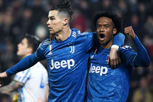 Đánh dấu trận thứ 1.000, Ronaldo cân bằng kỷ lục ghi bàn tồn tại 1/4 thế kỷ ở Serie A