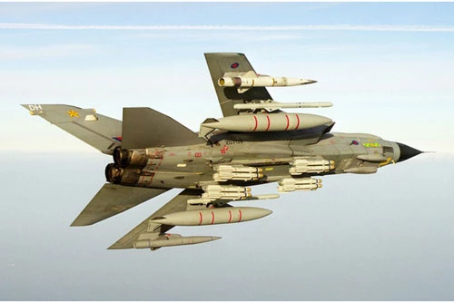 Vào hôm 14/2, người phát ngôn lực lượng vũ trang Houthi - Chuẩn tướng Yahya Saria tuyên bố họ đã bắn hạ một chiến đấu cơ Tornado hiện đại của không quân hoàng gia Saudi Arabia trên vùng trời phía Nam Yemen.