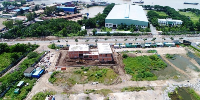 Hiện TP.HCM có nhiều dự án bất động sản từ nguồn đất công chưa thể triển khai do vướng về thủ tục pháp lý.