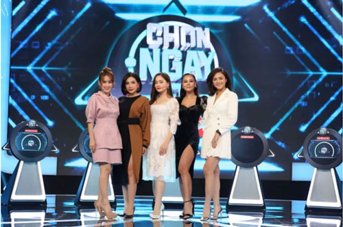 Khả Như tuyên bố nghỉ chơi với Lê Dương Bảo Lâm khi chơi "Chọn ngay đi"