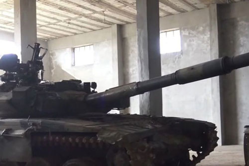 Phiến quân Syria sử dụng xe tăng T-90 trong giao tranh ở Aleppo