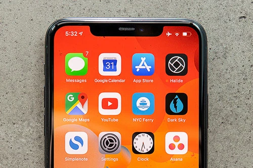 10. iPhone 11 Pro Max (91 điểm).