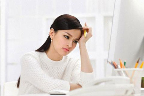 Mẹ chồng vay tiền nhưng muốn tôi phải giấu anh