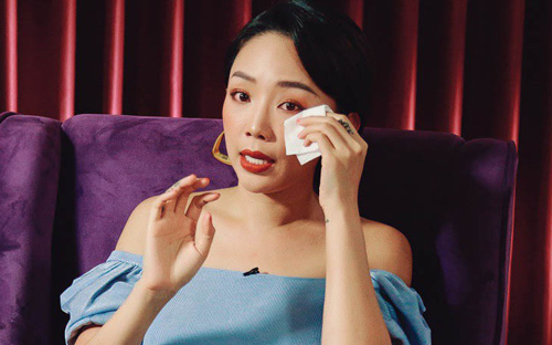 Tóc Tiên bật khóc khi nhắc đến mẹ sau thời gian dài mâu thuẫn