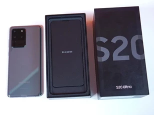 Mở hộp Galaxy S20 Ultra chính hãng giá gần 30 triệu đồng
