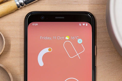 =7. Google Pixel 4 (92 điểm).