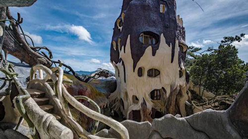 Khám phá ngôi nhà kỳ lạ ở Đà Lạt