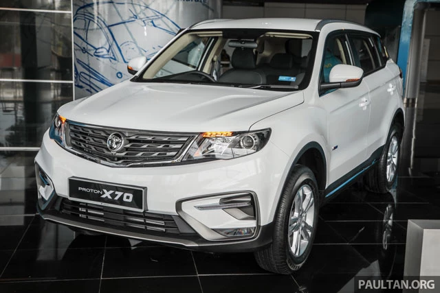 Proton X70 2020 phiên bản tiêu chuẩn 2WD.