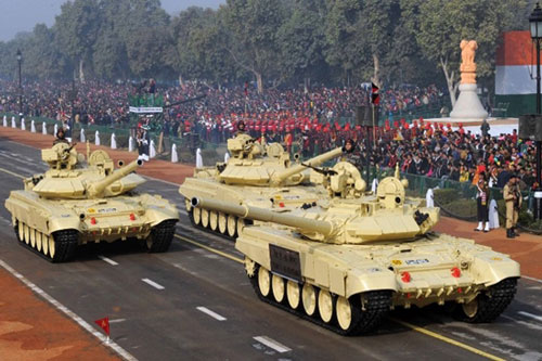 Ấn Độ phát triển đạn pháo mới cho xe tăng T-90S Bhishma