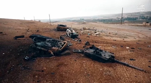 Một xe tăng chiến đấu chủ lực Leopard 2A4 của Tổ Nhĩ Kỳ bị bắn cháy tại Syria. Ảnh: South Front.