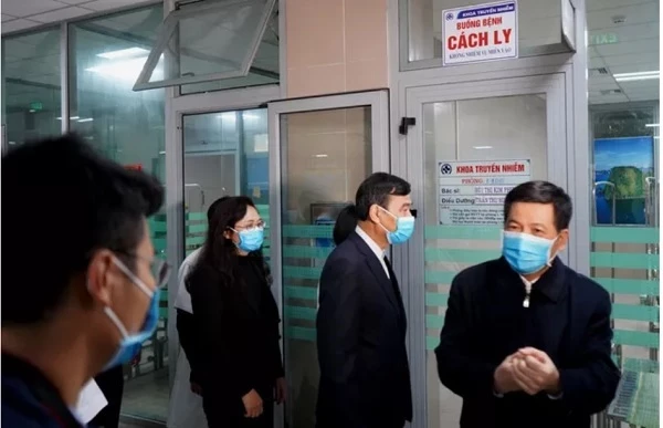 Một sinh viên từ Hàn Quốc trở về đã được cách ly tại Bệnh viện đa khoa tỉnh. Nguồn ảnh: Bộ Y tế