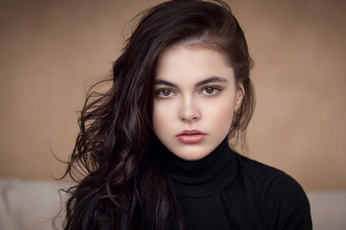 Top 10 người phụ nữ sở hữu gương mặt đẹp nhất thế giới 2020